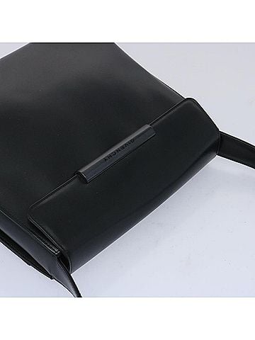 Givenchy Black Leather Shoulder Bag (view 2)
