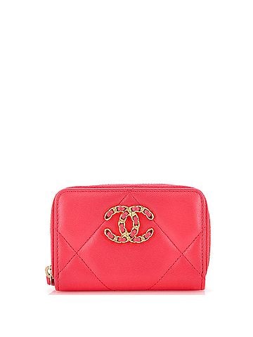 Chanel 19 Zip Coin Purse Quilted Leather (view 1)