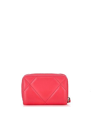 Chanel 19 Zip Coin Purse Quilted Leather (view 2)