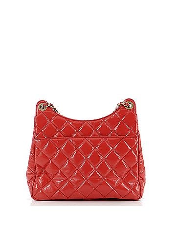 Chanel Wavy CC Hobo Quilted Crumpled Calfskin Medium (view 2)