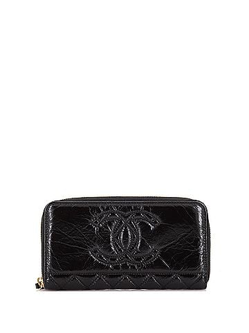 Chanel Paris-31 Rue Cambon Timeless CC Zip Around Wallet Quilted Shiny Aged Calfskin Long (view 1)