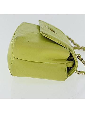 Chanel V-Stich Green Leather Shoulder Bag (view 2)