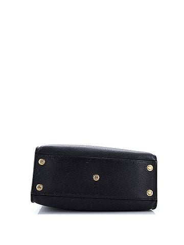 Louis Vuitton On My Side Tote Mahina Leather MM (view 2)