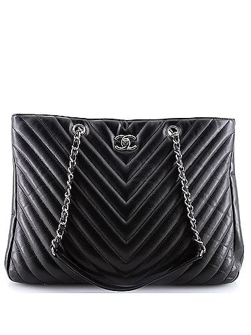 Chanel Classic CC Shopping Tote Chevron Caviar Large (view 1)