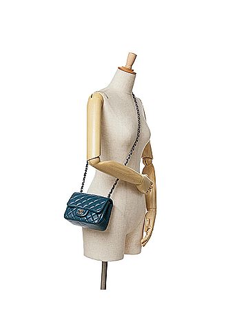Chanel Mini Square Classic Lambskin Single Flap (view 2)
