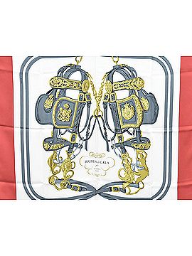 Hermès Carré 90 Red Silk Scarf (view 2)