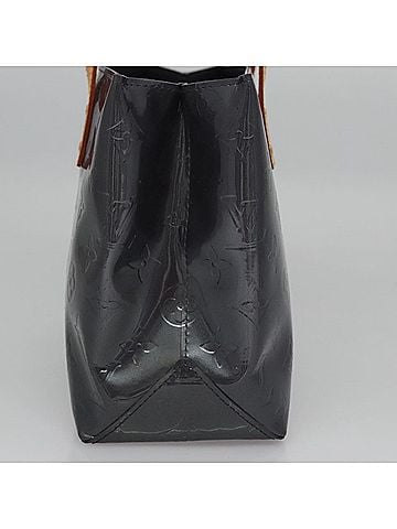 Louis Vuitton Reade Navy Patent Leather Handbag (view 2)