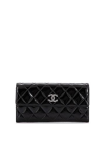 Chanel CC Brilliant Flap Wallet Quilted Patent Long (view 1)
