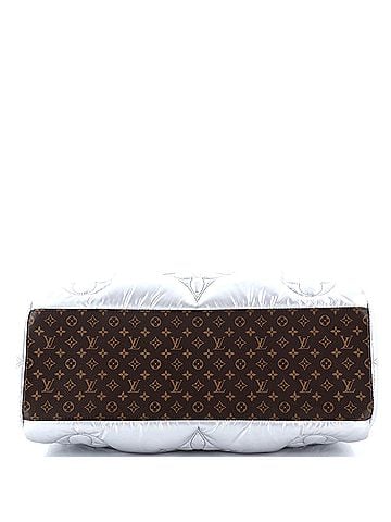 Louis Vuitton Pillow OnTheGo Tote Monogram Quilted Econyl Nylon GM (view 2)