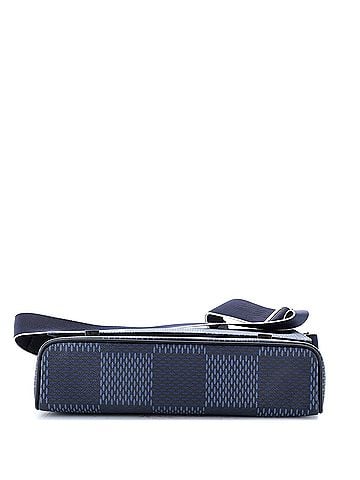 Louis Vuitton District NM Messenger Bag Regatta Damier Cobalt MM (view 2)
