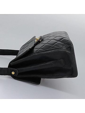 Chanel Classic Flap Black Leather Shoulder Bag (view 2)