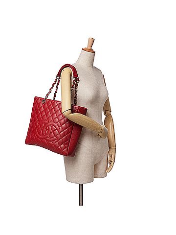 Chanel Caviar Vertical Grand Shopping Tote (view 2)