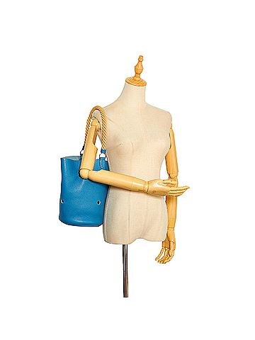 Hermès Clemence Mangeoire Bucket PM (view 2)