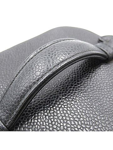 Chanel CC Caviar Vanity Case (view 2)