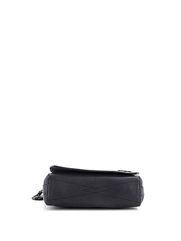 Louis Vuitton Aerogram Takeoff Messenger Bag Leather (view 2)