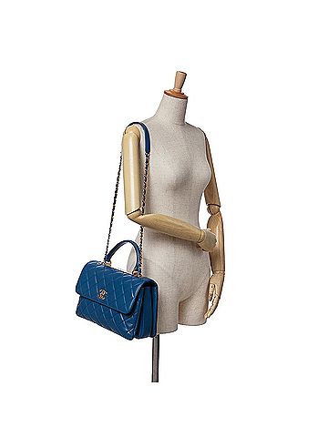 Chanel Medium Lambskin Trendy CC Flap (view 2)