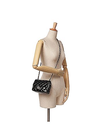 Chanel Mini Square Classic Patent Single Flap (view 2)