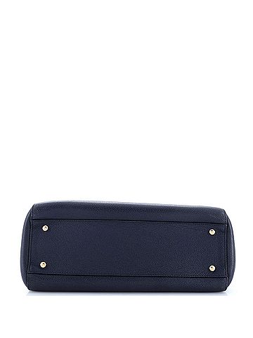 Chanel Neo Executive Tote Grained Calfskin Small (view 2)