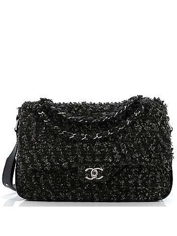 Chanel CC Lock Flap Messenger Bag Tweed Medium (view 1)