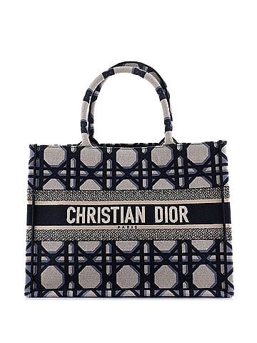 Christian Dior Book Tote Macrocannage Canvas Medium (view 1)