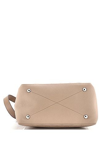Louis Vuitton Braided Handle Beaubourg Hobo Mahina Leather MM (view 2)