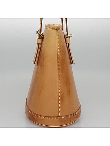 Louis Vuitton Bucket Beige Leather Tote Bag (view 2)