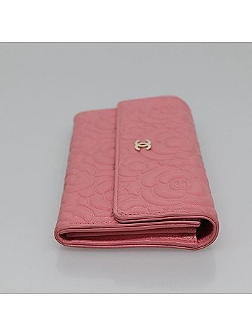 Chanel Camellia Pink Leather Wallet (view 2)