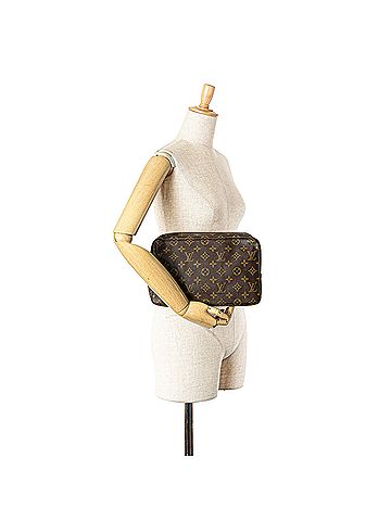 Louis Vuitton Monogram Trousse Toilette 28 (view 2)