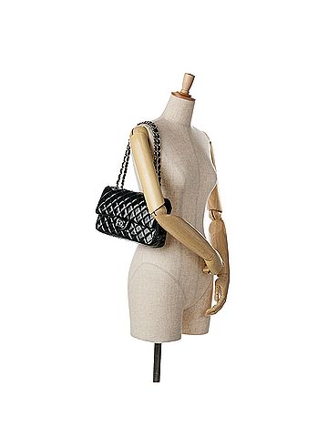 Chanel Medium Classic Patent Double Flap (view 2)