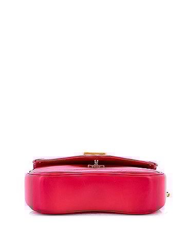 Louis Vuitton New Wave Chain Bag Quilted Leather MM (view 2)