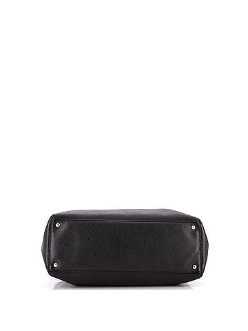 Chanel Cerf Executive Tote Leather Medium (view 2)