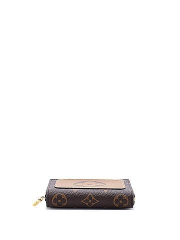 Louis Vuitton Lou Wallet Reverse Monogram Canvas (view 2)