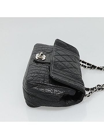 Chanel Single Flap Black Leather Shoulder Bag (view 2)
