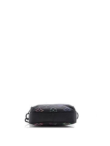 Louis Vuitton Comet Messenger Bag Spotlight Monogram Giant Leather PM (view 2)
