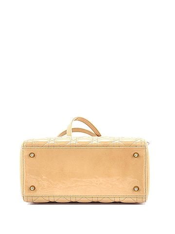 Christian Dior Lady Dior Bag Cannage Quilt Patent Medium (view 2)