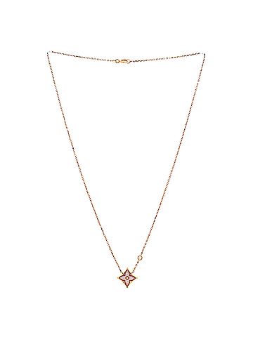 Louis Vuitton Color Blossom BB Star Pendant Necklace 18K Rose Gold with Diamond and Mother of Pearl (view 2)
