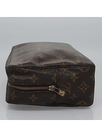 Louis Vuitton Trousse Toilette 28 Brown Canvas Clutch Bag (view 2)