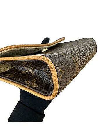Louis Vuitton Florentine Brown Canvas Clutch Bag (view 2)
