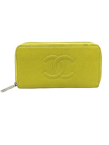 Chanel Logo Cc Yellow Leather Wallet (view 1)