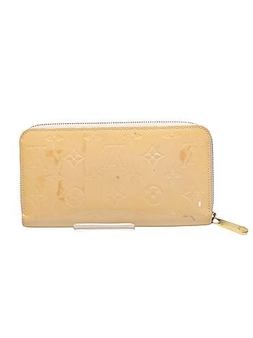 Louis Vuitton Zippy Wallet Ecru Patent Leather Wallet (view 1)