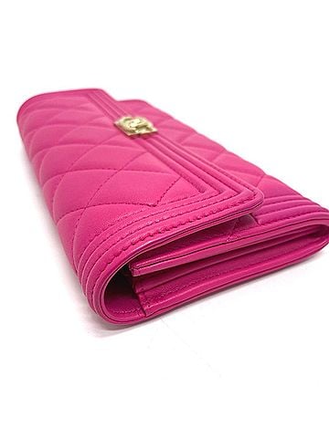 Chanel Boy Pink Leather Wallet (view 2)