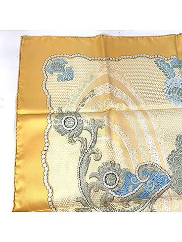 Hermès Carré 90 Yellow Silk Scarf (view 2)