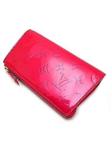 Louis Vuitton Cosmetic Pouch Red Patent Leather Clutch Bag (view 2)