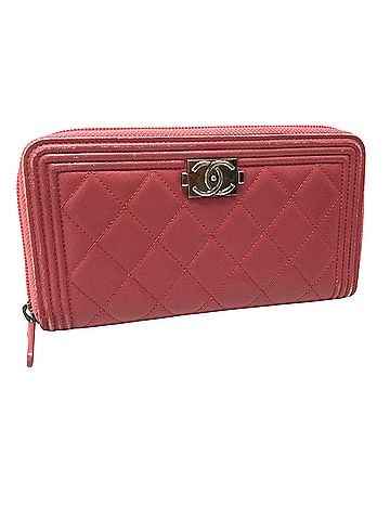 Chanel Boy Pink Leather Wallet (view 1)