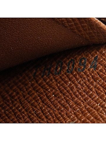 Louis Vuitton Porte-Monnaie Zip  (view 2)