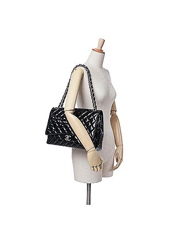 Chanel Maxi Classic Patent Double Flap (view 2)