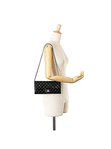 Chanel Quilted Patent Brilliant East West Wallet On Chain (view 2)