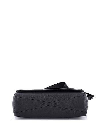 Louis Vuitton Aerogram Takeoff Messenger Bag Leather (view 2)