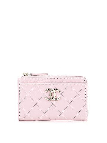 Chanel Textured CC Zip Around Card Holder Quilted Caviar (view 1)