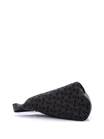 Loewe Anton Sling Bag Anagram Jacquard Medium (view 2)